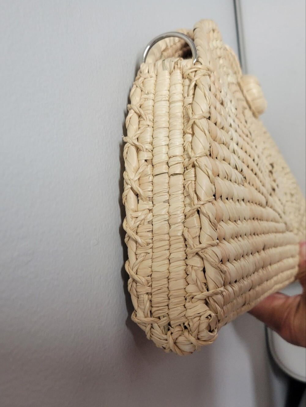 Alma Woven Half-Moon Straw Clutch - Natural. - Picture 6 of 15